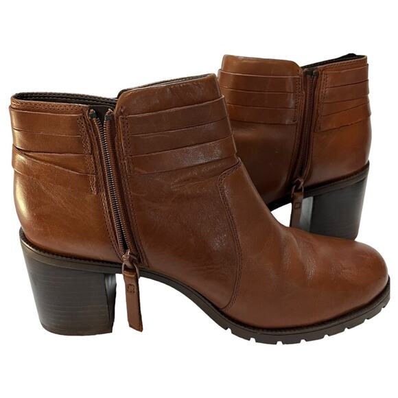 Clarks Artisan Boots Womens 10 Leather Malvet Maria Ankle Bootie Brown - Picture 7 of 15